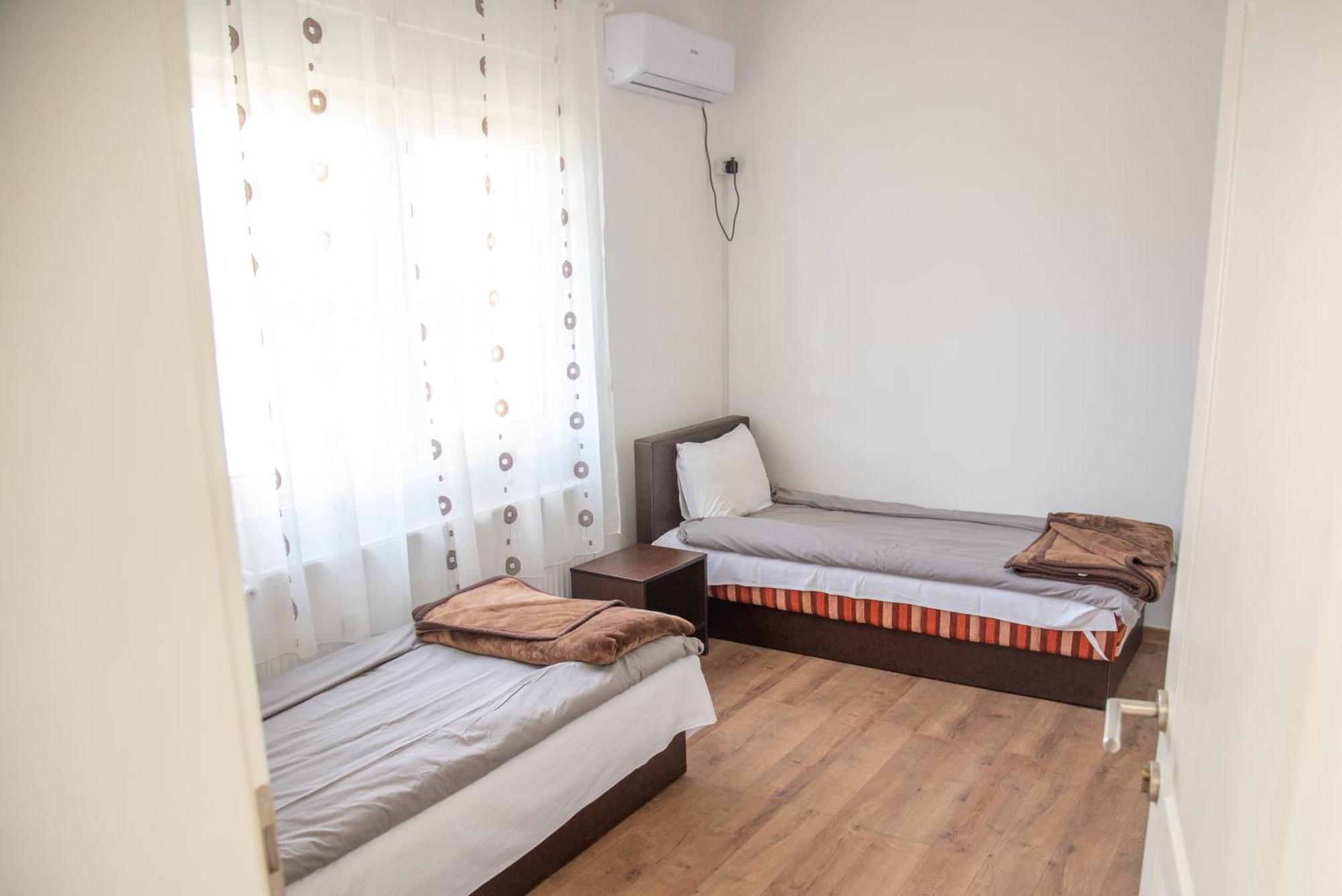 Apartments Kuca Aleksic Nis Luaran gambar