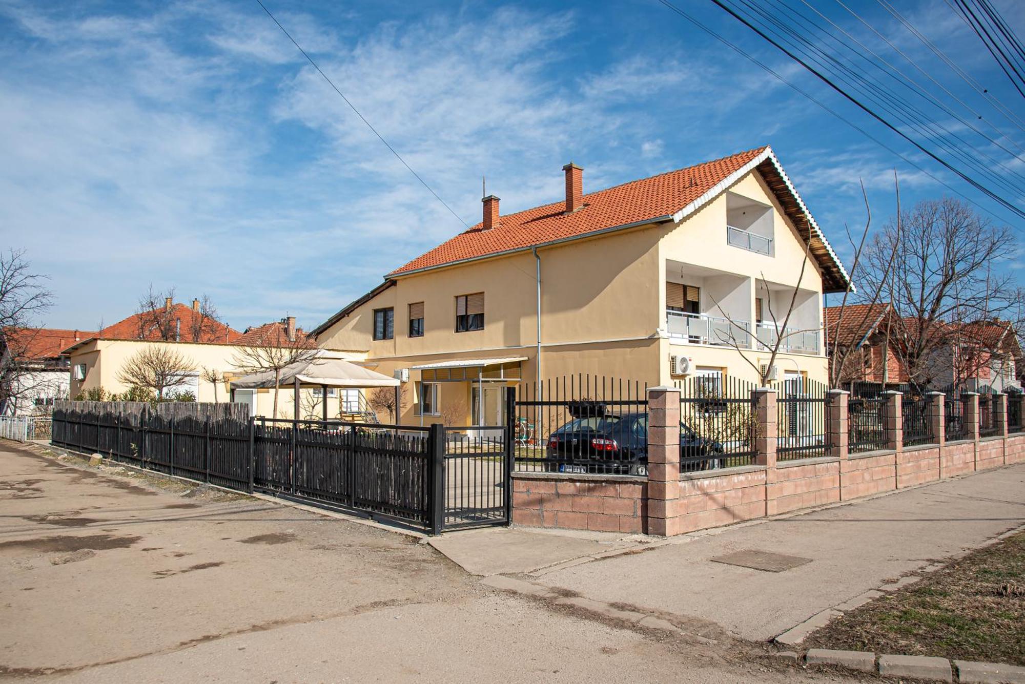 Apartments Kuca Aleksic Nis Luaran gambar