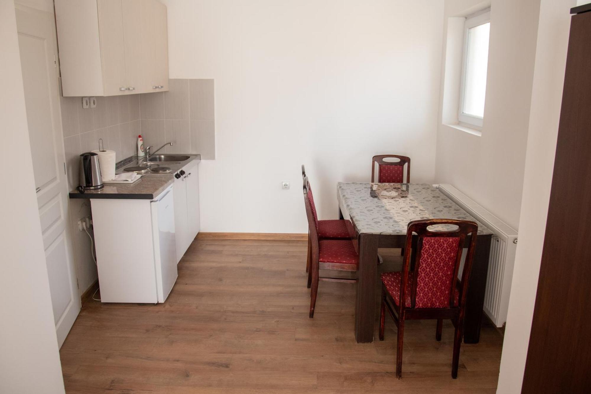 Apartments Kuca Aleksic Nis Luaran gambar
