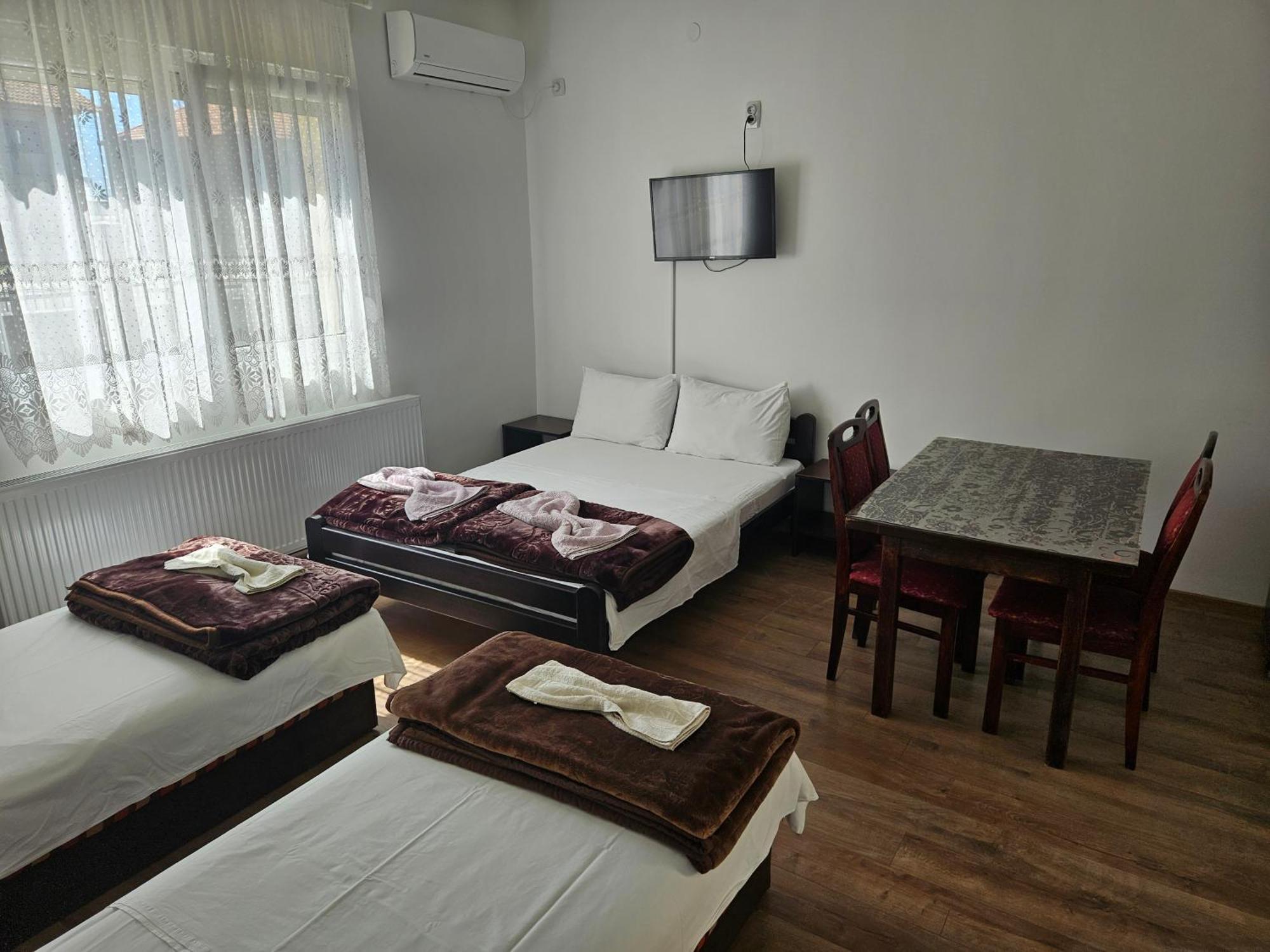 Apartments Kuca Aleksic Nis Luaran gambar