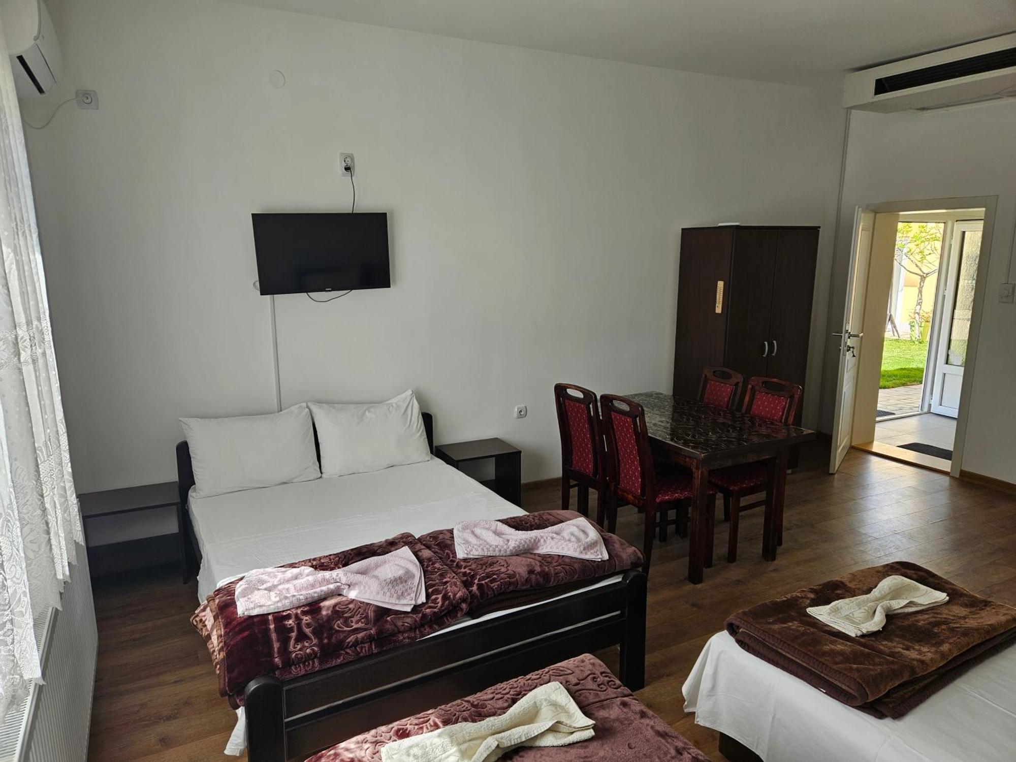 Apartments Kuca Aleksic Nis Luaran gambar