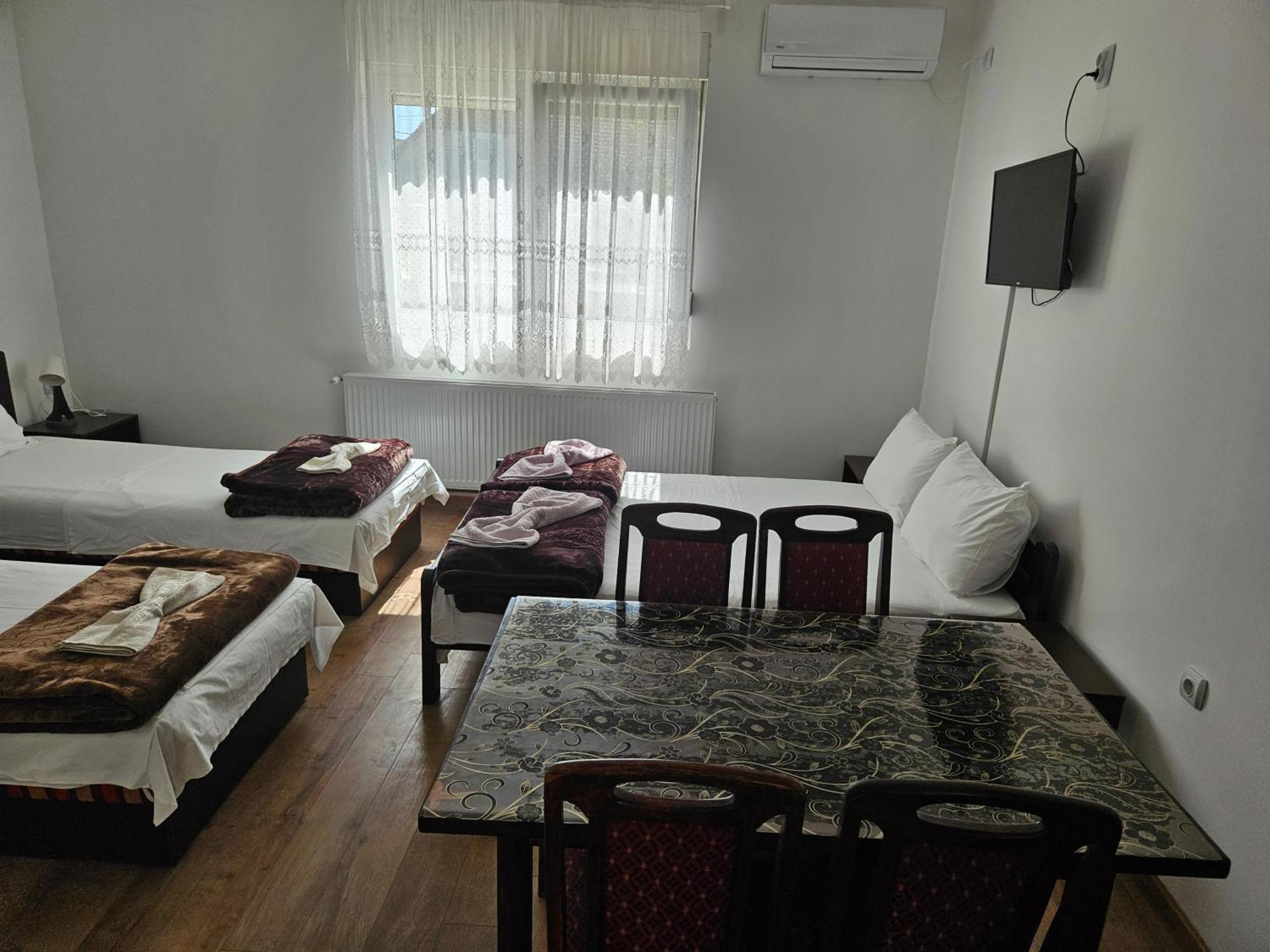 Apartments Kuca Aleksic Nis Luaran gambar
